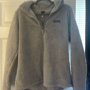 Patagonia size Large quarter zip fleece